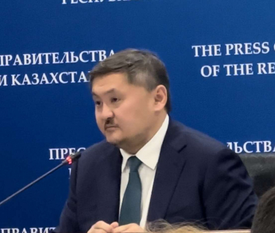 Саясат Нурбек прокомментировал случай с прославившимся выпускником с 1 баллом на ЕНТ