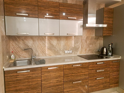 Топ-менеджер оборонного завода в Екатеринбурге получила срок за взятку столешницей