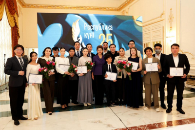 Аида Балаева наградила талантливых исполнителей