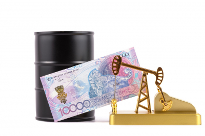 Курс тенге укрепляется на фоне осторожного роста Brent