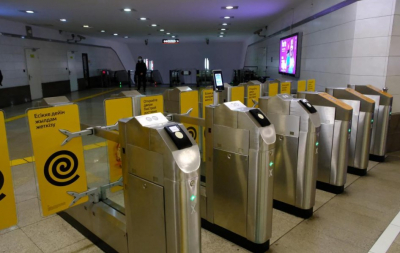 Алматинское метро переходит на бесконтактную оплату