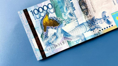 Средневзвешенный курс доллара на бирже составил 499,22 тенге