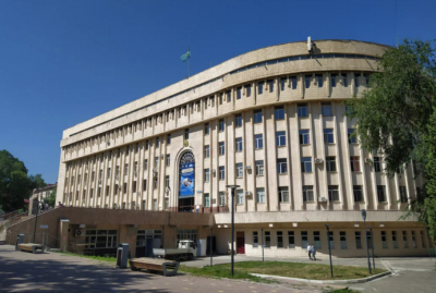 Национальному университету КазНПУ им. Абая возвращены учебные корпуса и стадион