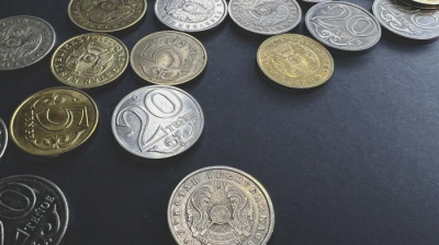 В Узбекистан и Россию из Казахстана перевели по 230 млрд тенге