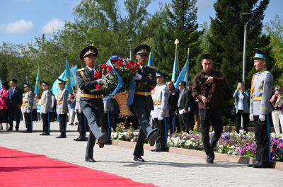 В Семее прошла акция в честь закрытия ядерного полигона