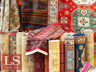 Кто ткет ковры для казахстанцев. Инфографика