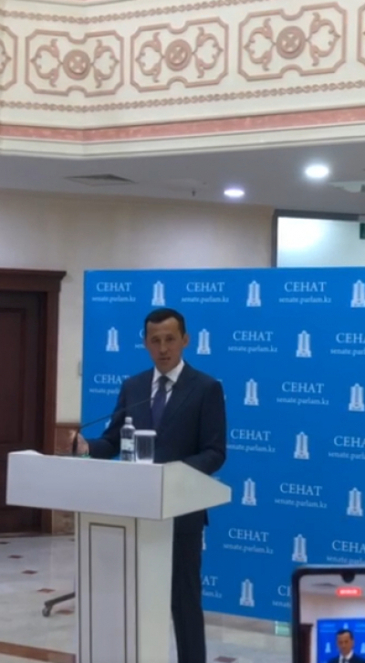Вице-министр финансов объяснил процесс проверки мобильных переводов казахстанцев
