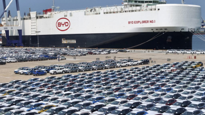 Шортисты закрывают ставки на обвал котировок BYD 