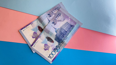 Средневзвешенный курс доллара на бирже составил 475,37 тенге