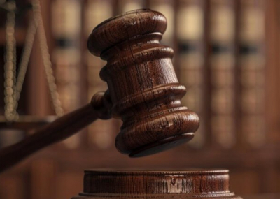 Суд защитил права педагога