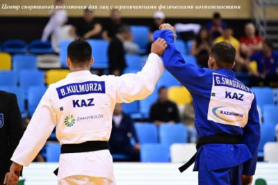 Казахстанские пара дзюдоисты завоевали 3 медали на мировом этапе Гран-при